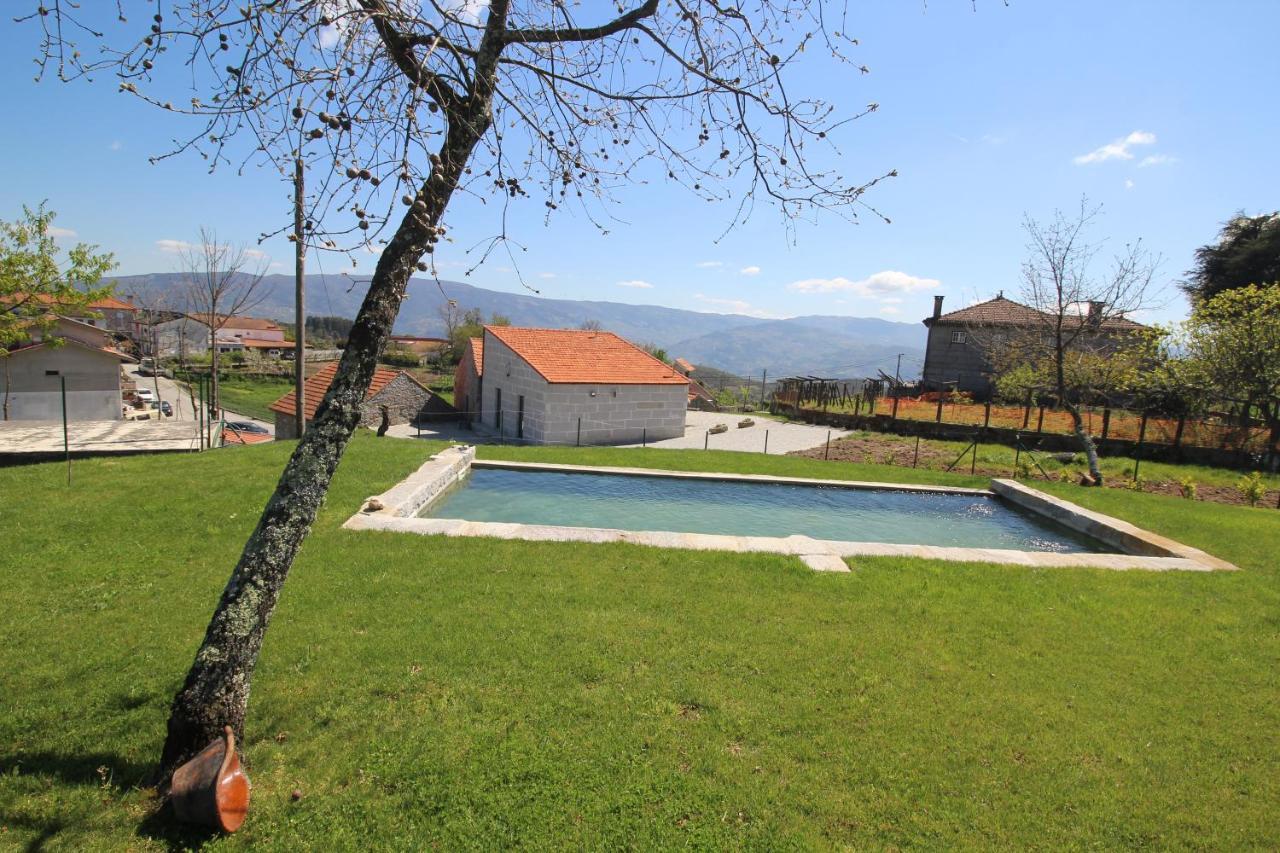 Casas Do Campo Da Moita Villa Baiao Luaran gambar